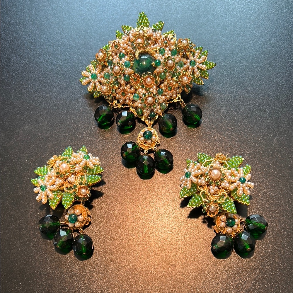 Elegant Green and Gold Stanley Hager NYC Jewelry Set
